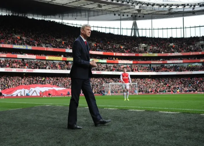 Framed Print : Arsene Wenger the Arsenal Manager. Arsenal 2: 1 Leicester City. Barclays Premier League Framed Print : Arsene Wenger the Arsenal Manager. Arsenal 2: 1 Leicester City. Barclays Premier League