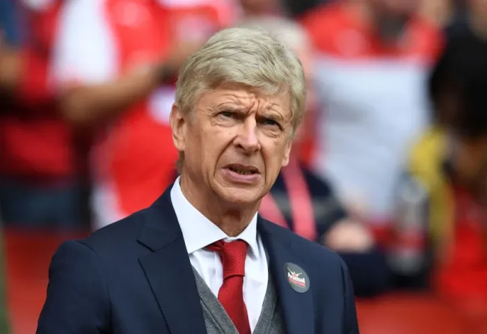 Framed Print : Arsene Wenger: Arsenal Manager before Arsenal vs. Brighton & Hove Albion (2017-18) Framed Print : Arsene Wenger: Arsenal Manager before Arsenal vs. Brighton & Hove Albion (2017-18)