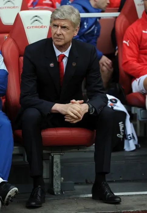 Framed Print : Arsene Wenger: Arsenal Manager before Arsenal vs Hull City (2014-15) Framed Print : Arsene Wenger: Arsenal Manager before Arsenal vs Hull City (2014-15)