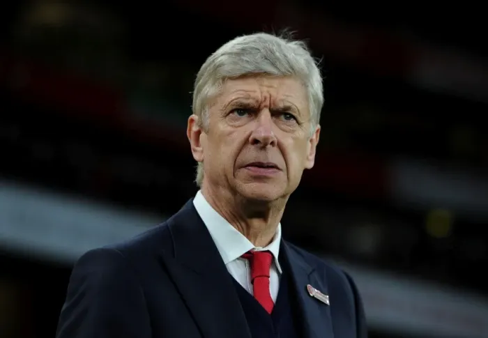 Framed Print : Arsene Wenger: Arsenal Manager Before Arsenal vs Stoke City (2016-17)