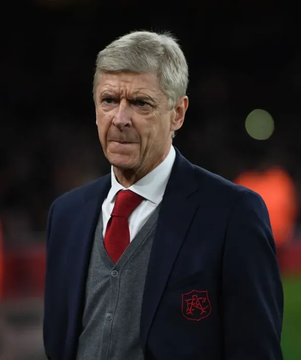 Framed Print : Arsene Wenger: Arsenal Manager Facing Liverpool at Emirates Stadium, Premier League 2017-18