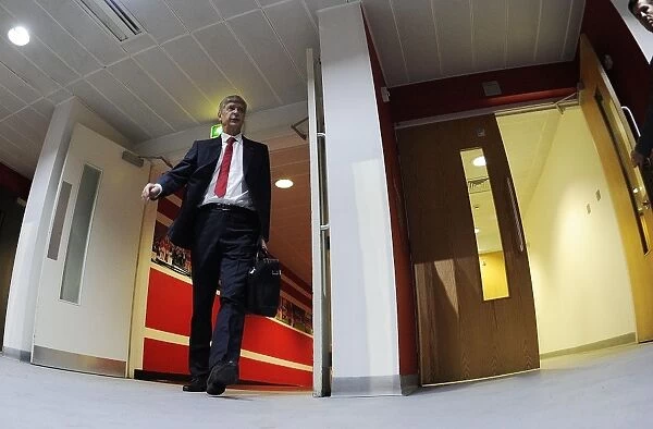 Arsene Wenger: Arsenal Manager Prepares for Arsenal v Cardiff City (2013-14)