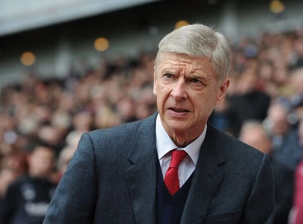 Arsene Wenger: Arsenal Manager at West Ham United vs Arsenal, Premier League 2015-16