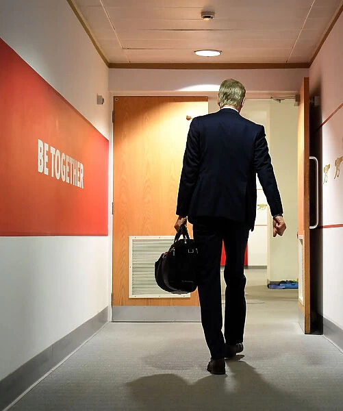 Arsene Wenger: Arsenal Manager's Pre-Match Moment before Europa League Semi-Final vs Atletico Madrid