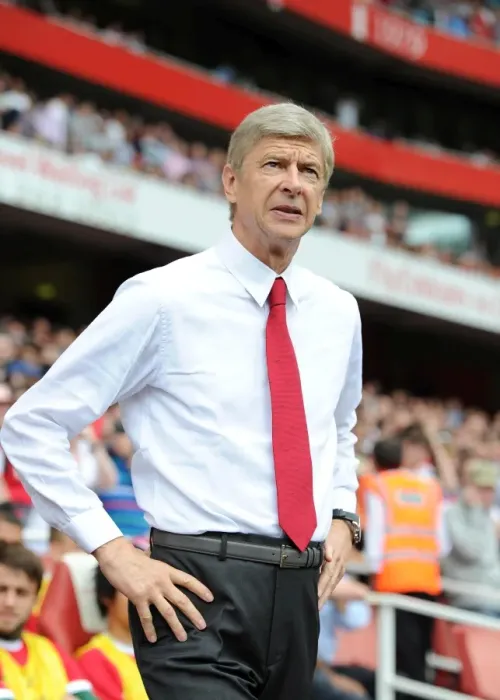 Framed Print : Arsene Wenger: Arsenal vs. Liverpool, 0:2 Loss in Premier League (20 / 8 / 11, Emirates Stadium) Framed Print : Arsene Wenger: Arsenal vs. Liverpool, 0:2 Loss in Premier League (20 / 8 / 11, Emirates Stadium)