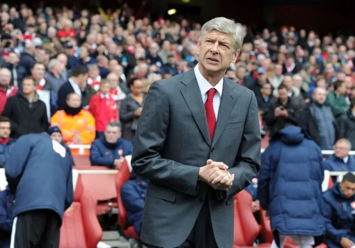 Framed Print : Arsene Wenger: Arsenal vs Norwich City, Premier League 2011-12
