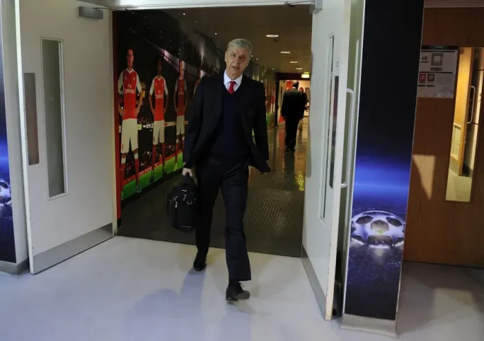 Framed Print : Arsene Wenger: Arsenal vs Paris Saint-Germain, UEFA Champions League, 2016 Framed Print : Arsene Wenger: Arsenal vs Paris Saint-Germain, UEFA Champions League, 2016