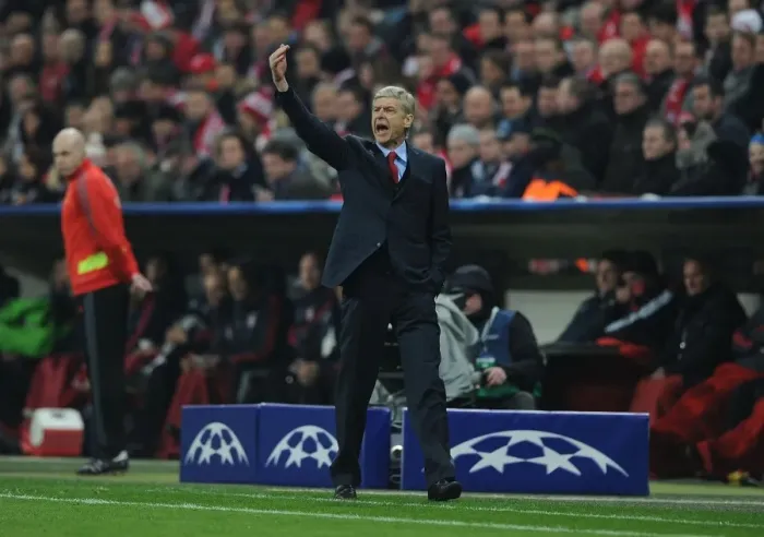 Framed Print : Arsene Wenger at Bayern Munich: Arsenal's Pursuit of Champions League Glory (2013-14) Framed Print : Arsene Wenger at Bayern Munich: Arsenal's Pursuit of Champions League Glory (2013-14)