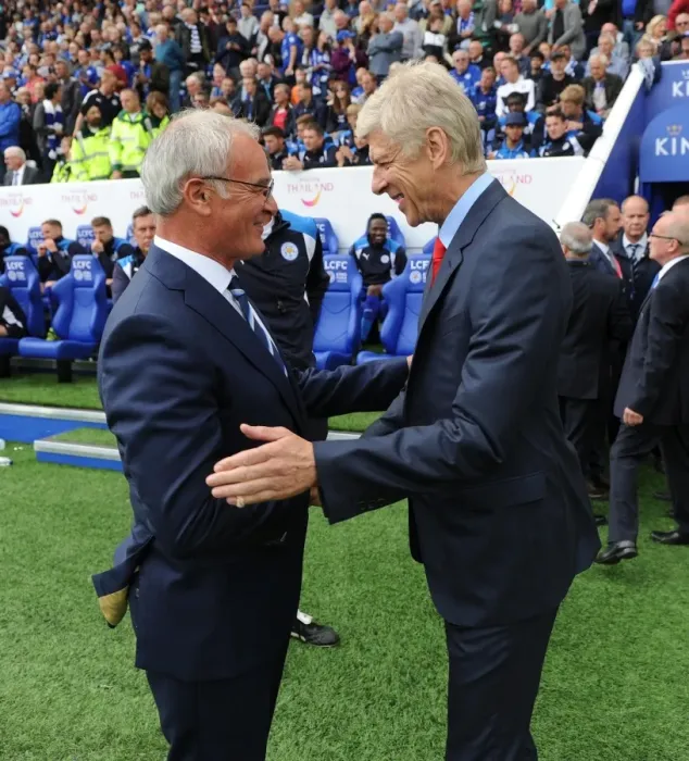 Framed Print : Arsene Wenger and Claudio Ranieri: A Pre-Match Handshake at the King Power Stadium (2016-17) Framed Print : Arsene Wenger and Claudio Ranieri: A Pre-Match Handshake at the King Power Stadium (2016-17)