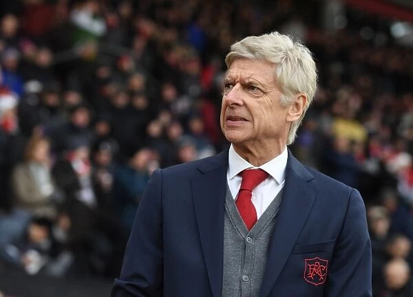 Arsene Wenger: Deep in Thought Before Southampton vs Arsenal Showdown