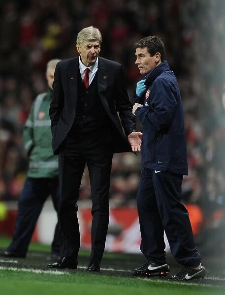 Arsene Wenger and Doctor Gary O'Driscoll during Arsenal vs Liverpool, 2013-14 Premier League