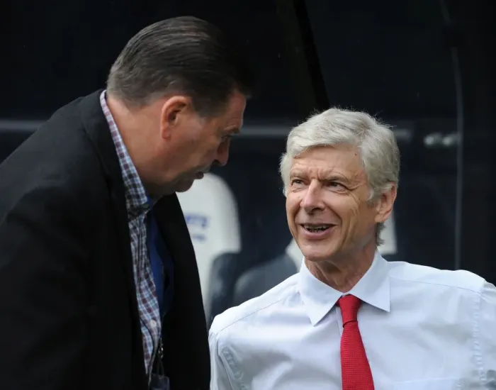Framed Print : Arsene Wenger Engages in Pre-Match Chat with Chris Waddle (Newcastle United vs. Arsenal, 2015-16) Framed Print : Arsene Wenger Engages in Pre-Match Chat with Chris Waddle (Newcastle United vs. Arsenal, 2015-16)