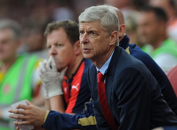 Arsene Wenger Faces Off Against Olympique Lyonnais at the Emirates Cup, 2015