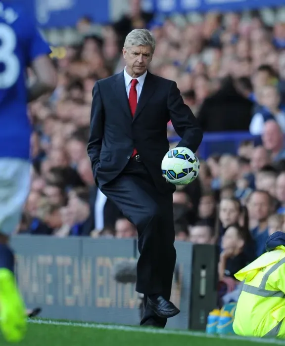 Framed Print : Arsene Wenger at Goodison Park: Premier League Clash 2014 / 15 Framed Print : Arsene Wenger at Goodison Park: Premier League Clash 2014 / 15