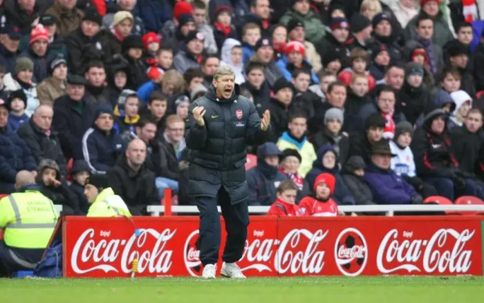 Framed Print : Arsene Wenger at the Helm: 1:1 Stalemate against Middlesbrough, Barclays Premier League, December 2008