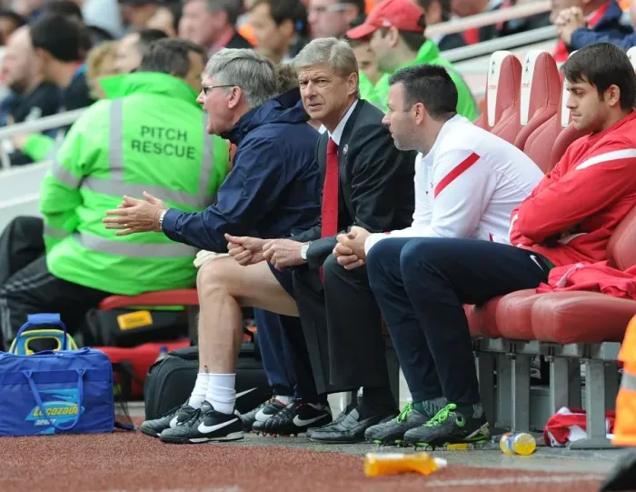 Framed Print : Arsene Wenger at the Helm: Arsenal vs Sunderland, Premier League 2011-12