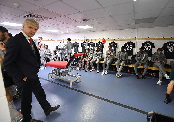 Arsene Wenger in the Huddersfield Changing Room Before Arsenal's Premier League Match (2017-18)