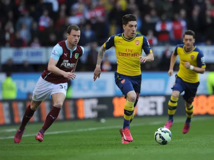 Framed Print : Arsene Wenger: Intense Focus at Burnley's Turf Moor (Premier League 2015) Framed Print : Arsene Wenger: Intense Focus at Burnley's Turf Moor (Premier League 2015)