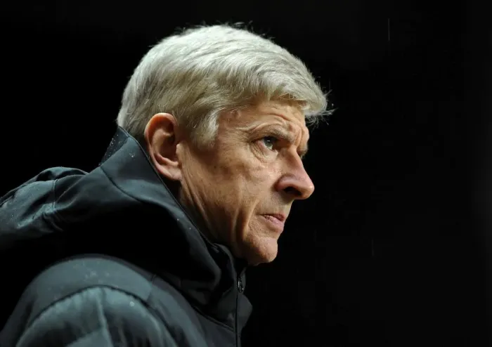 Framed Print : Arsene Wenger Leads Arsenal Against Aston Villa (2012-13) Framed Print : Arsene Wenger Leads Arsenal Against Aston Villa (2012-13)