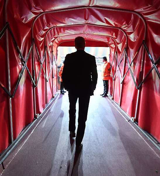 Arsene Wenger Leads Arsenal Against Atletico Madrid in Europa League Semi-Final