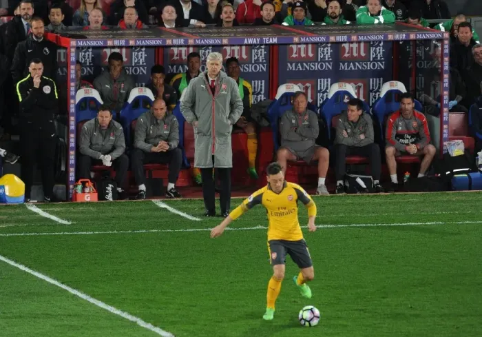 Framed Print : Arsene Wenger Leads Arsenal Against Crystal Palace in Premier League Showdown (2016-17)