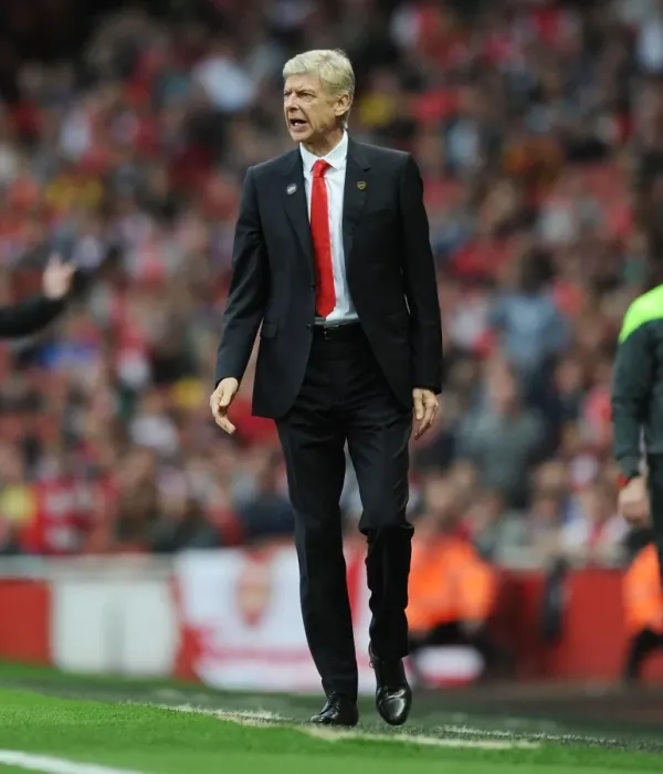 Framed Print : Arsene Wenger Leads Arsenal Against Hull City in Premier League Action