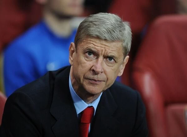 Arsene Wenger Leads Arsenal Against Napoli in 2013-14 UEFA Champions League