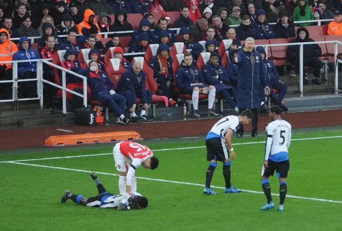 Framed Print : Arsene Wenger Leads Arsenal Against Newcastle United in Premier League Clash (2015-16)