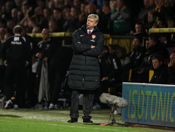 Framed Print : Arsene Wenger Leads Arsenal Against Norwich City (2012-13 Premier League) Framed Print : Arsene Wenger Leads Arsenal Against Norwich City (2012-13 Premier League)