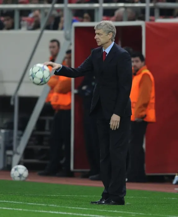 Framed Print : Arsene Wenger Leads Arsenal Against Olympiacos in UEFA Champions League (December 2011) Framed Print : Arsene Wenger Leads Arsenal Against Olympiacos in UEFA Champions League (December 2011)