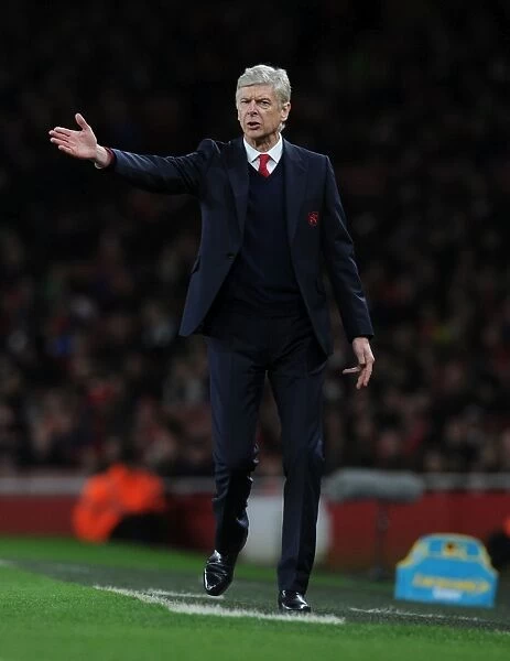 Arsene Wenger Leads Arsenal in Premier League Battle Against Sunderland (December 2015)