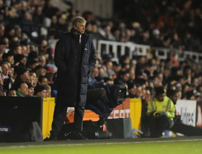 Framed Print : Arsene Wenger Leads Arsenal in Premier League Battle at Fulham (2011-12) Framed Print : Arsene Wenger Leads Arsenal in Premier League Battle at Fulham (2011-12)