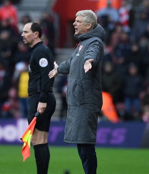Arsene Wenger Leads Arsenal Against Southampton in Premier League