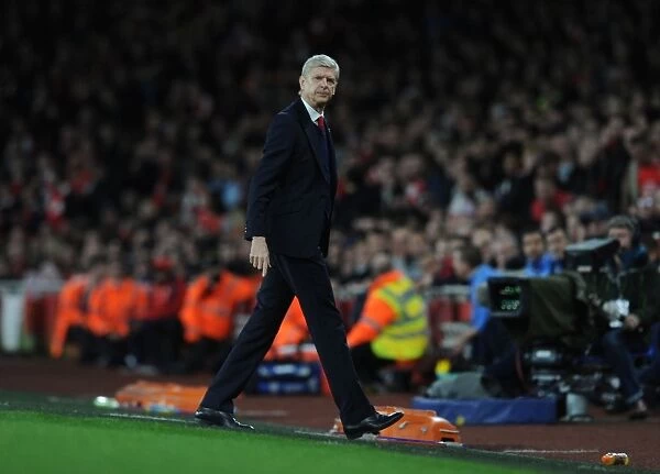 Arsene Wenger Leads Arsenal Against Tottenham in Intense Premier League Clash (2015-16)