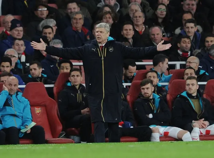 Framed Print : Arsene Wenger Leads Arsenal in UEFA Champions League Clash Against Dinamo Zagreb (2015-16) Framed Print : Arsene Wenger Leads Arsenal in UEFA Champions League Clash Against Dinamo Zagreb (2015-16)