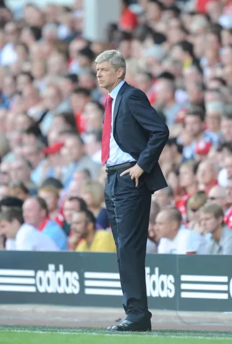 Framed Print : Arsene Wenger at Liverpool's Anfield: 1-1 Barclays Premier League Stalemate, 2010 Framed Print : Arsene Wenger at Liverpool's Anfield: 1-1 Barclays Premier League Stalemate, 2010