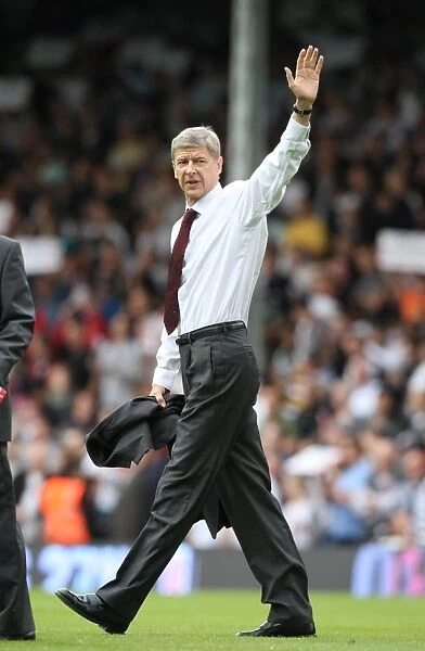 Arsene Wenger: A Lone Figure Amidst Fulham's 1-0 Victory over Arsenal, Barclays Premier League, 2008