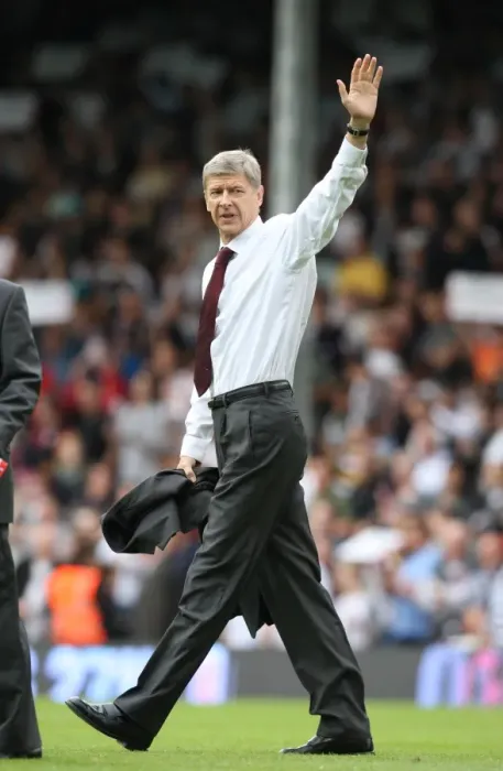 Framed Print : Arsene Wenger: A Lone Figure Amidst Fulham's 1-0 Victory over Arsenal, Barclays Premier League, 2008 Framed Print : Arsene Wenger: A Lone Figure Amidst Fulham's 1-0 Victory over Arsenal, Barclays Premier League, 2008