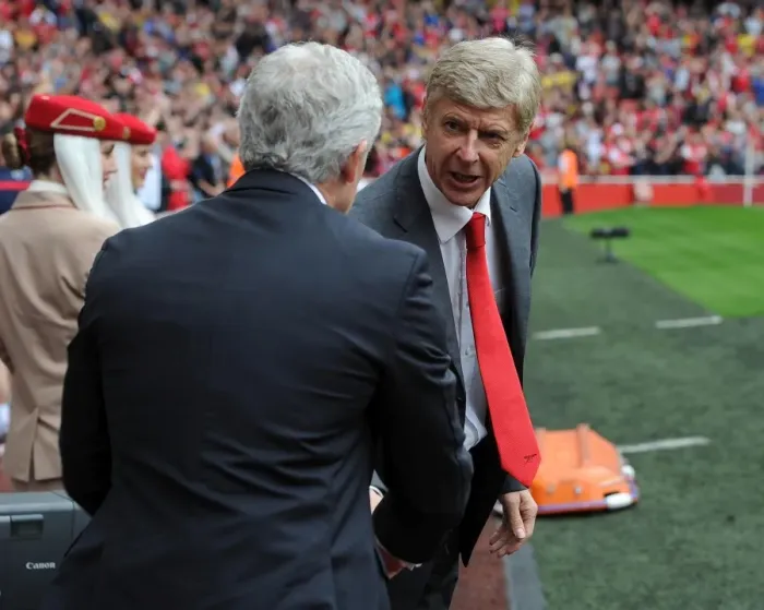 Framed Print : Arsene Wenger and Mark Hughes: Pre-Match Handshake at Arsenal vs Stoke City (2013-14) Framed Print : Arsene Wenger and Mark Hughes: Pre-Match Handshake at Arsenal vs Stoke City (2013-14)