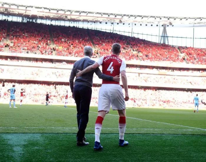 Framed Print : Arsene Wenger and Per Mertesacker: A Moment from Arsenal's 2017-18 Premier League Season Framed Print : Arsene Wenger and Per Mertesacker: A Moment from Arsenal's 2017-18 Premier League Season