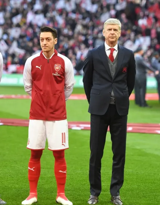Framed Print : Arsene Wenger and Mesut Ozil: Arsenal's Carabao Cup Final Showdown against Manchester City