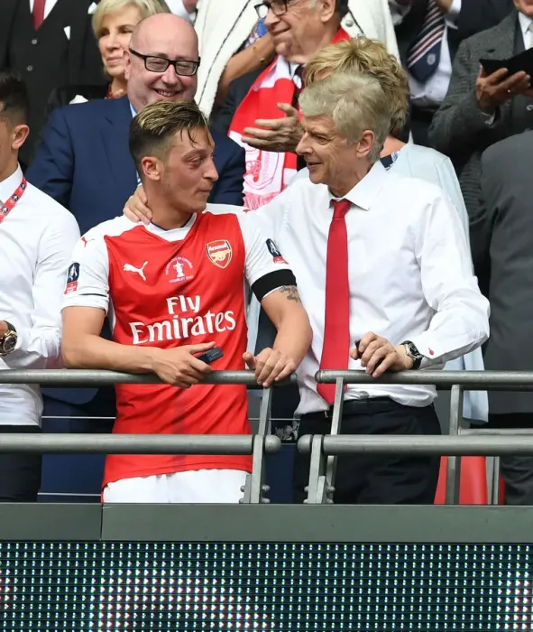 Framed Print : Arsene Wenger and Mesut Ozil Celebrate Arsenal's FA Cup Victory over Chelsea