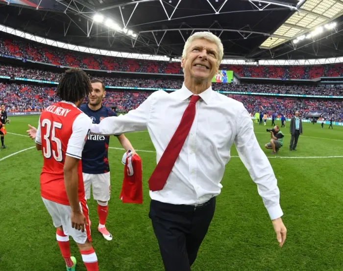 Framed Print : Arsene Wenger and Mohamed Elneny: Celebrating Arsenal's FA Cup Victory over Chelsea