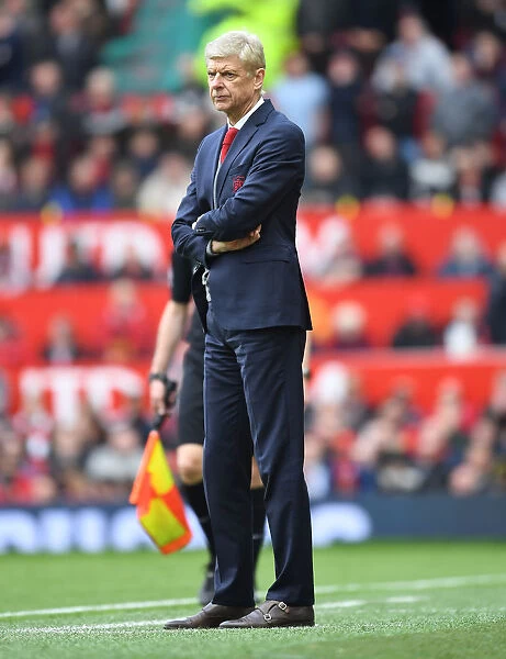 Arsene Wenger at Old Trafford: A Premier League Battle between Arsenal and Manchester United (2017-18)