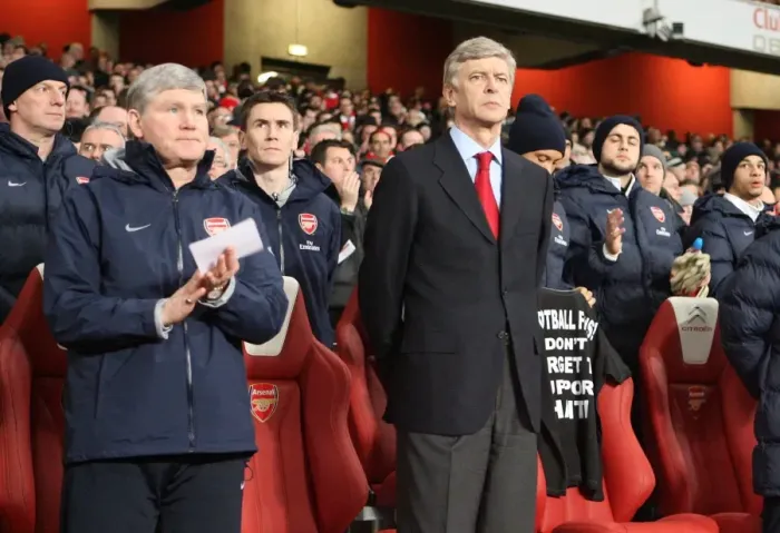 Framed Print : Arsene Wenger and Pat Rice Lead Arsenal in Silence for Haiti Disaster Relief during Arsenal 4:2 Bolton Wanderers, Barclays Premier League, Emirates Stadium (2010) Framed Print : Arsene Wenger and Pat Rice Lead Arsenal in Silence for Haiti Disaster Relief during Arsenal 4:2 Bolton Wanderers, Barclays Premier League, Emirates Stadium (2010)