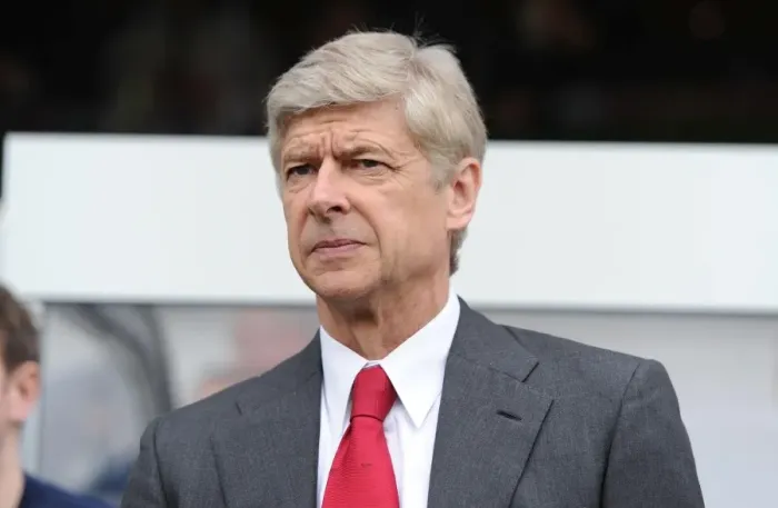 Framed Print : Arsene Wenger: Pre-Match Focus at Queens Park Rangers (2012) Framed Print : Arsene Wenger: Pre-Match Focus at Queens Park Rangers (2012)