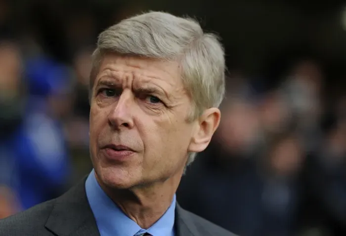 Framed Print : Arsene Wenger: Pre-Match Focus at Stamford Bridge (Chelsea vs Arsenal, 2012-13)