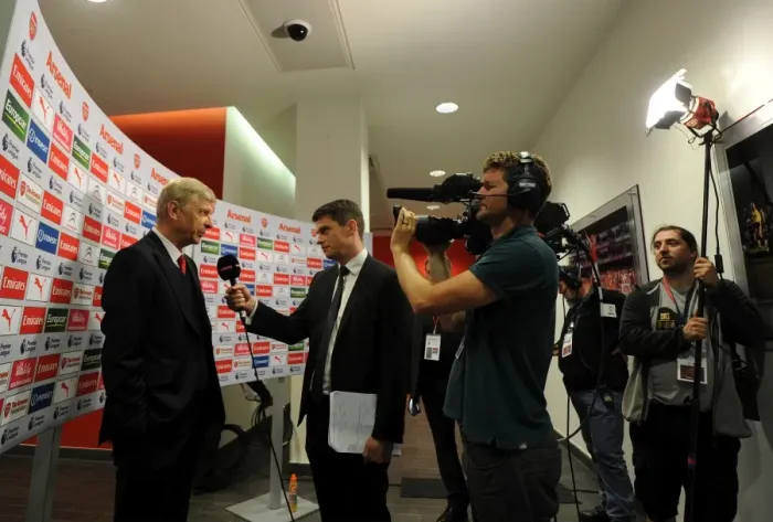 Framed Print : Arsene Wenger: Pre-Match Interview before Arsenal vs Sunderland (2016-17)