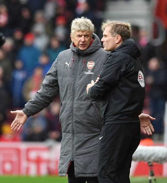 Arsene Wenger Protests to Fourth Official during Southampton vs. Arsenal Premier League Match
