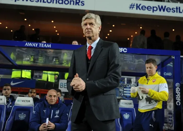 Framed Print : Arsene Wenger at Queens Park Rangers vs Arsenal, Premier League 2014-15